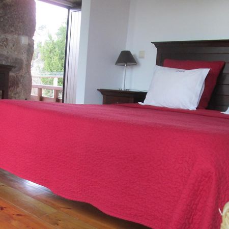 Quinta De Lourosa Guest House Lousada Rom bilde